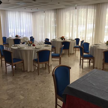 Hotel Terme Di San Vittore Genga  Bagian luar foto
