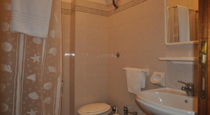 Hotel Terme Di San Vittore Genga  Ruang foto