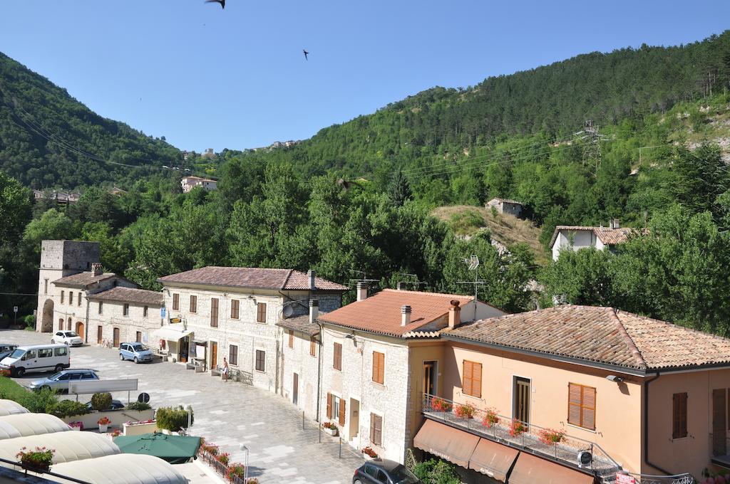 Hotel Terme Di San Vittore Genga  Bagian luar foto