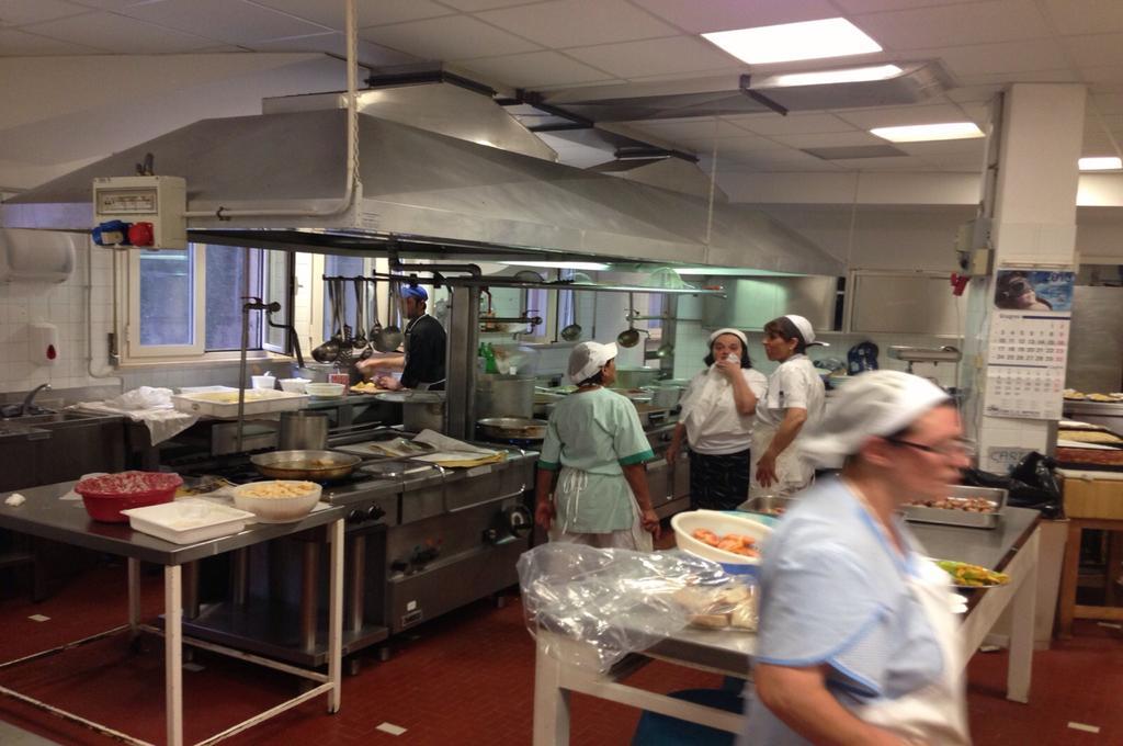 Hotel Terme Di San Vittore Genga  Bagian luar foto