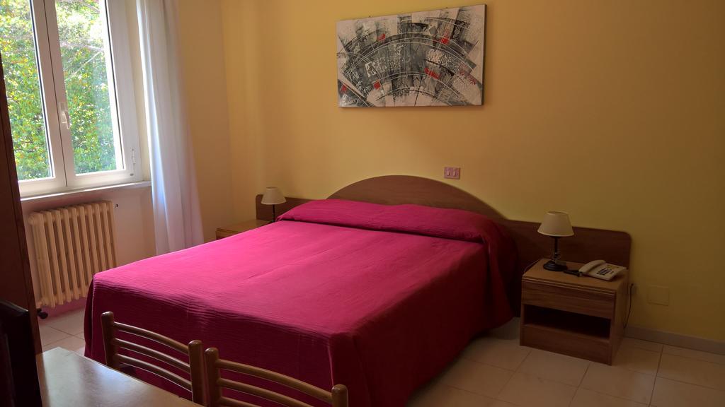 Hotel Terme Di San Vittore Genga  Bagian luar foto