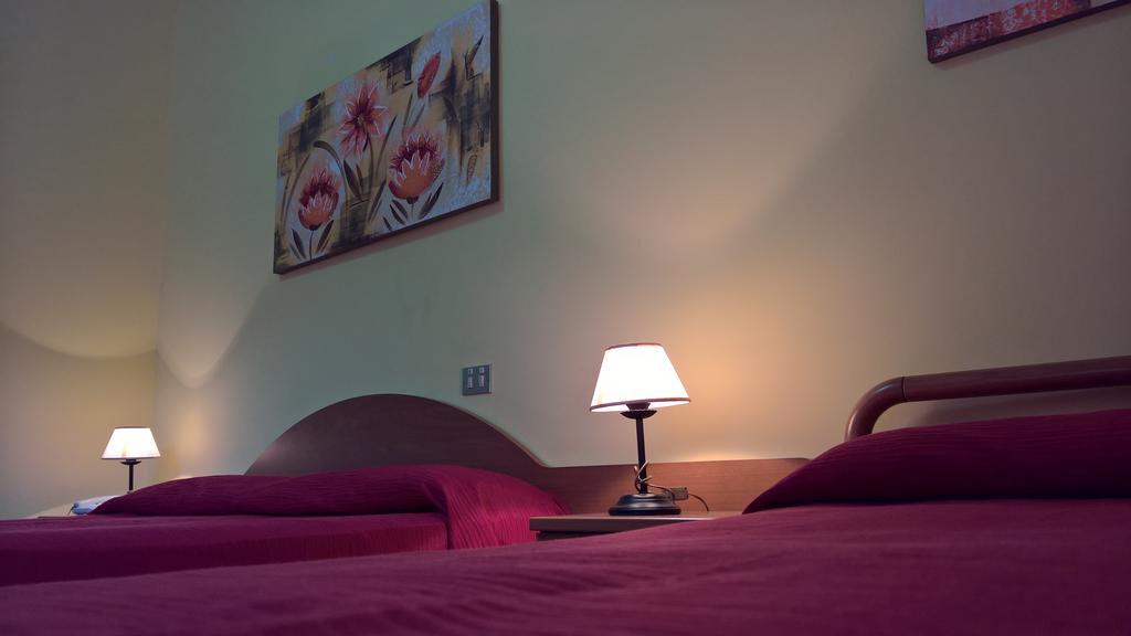 Hotel Terme Di San Vittore Genga  Bagian luar foto
